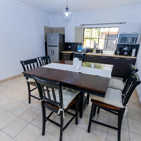 Готель Friendly House Santa Tecla Екстер'єр фото