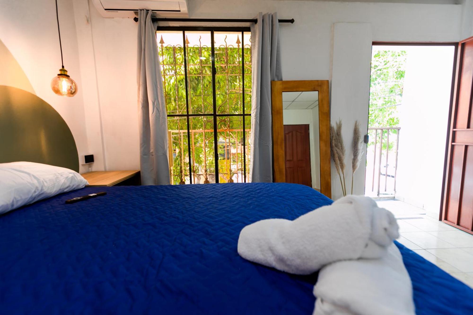 Готель Friendly House Santa Tecla Екстер'єр фото