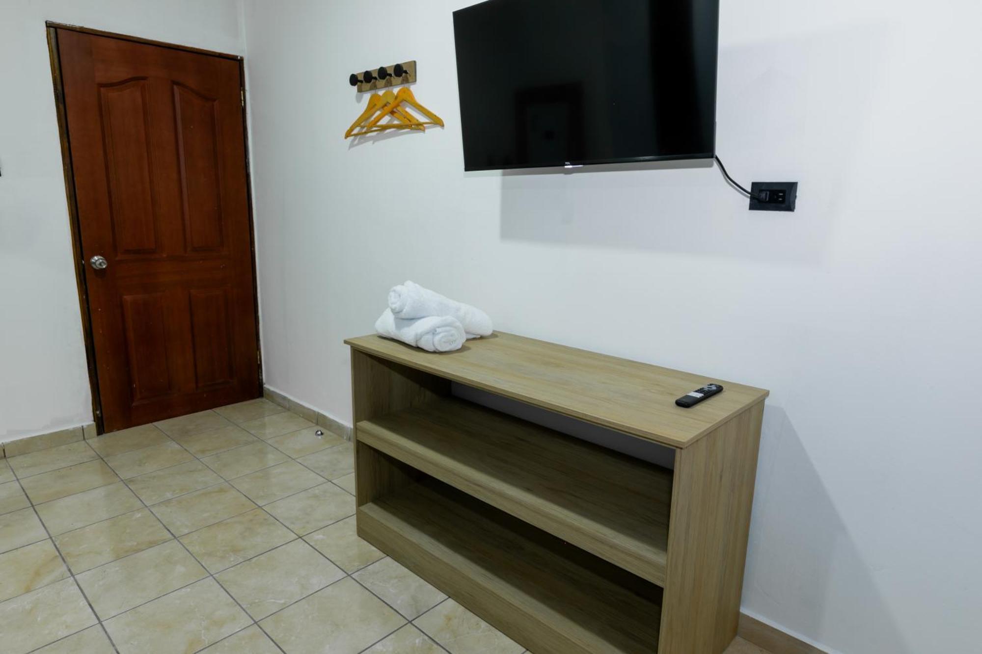 Готель Friendly House Santa Tecla Екстер'єр фото